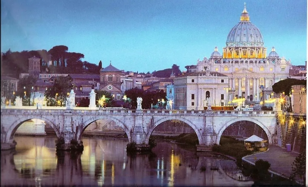 Il Grillo Ai Fori Romani