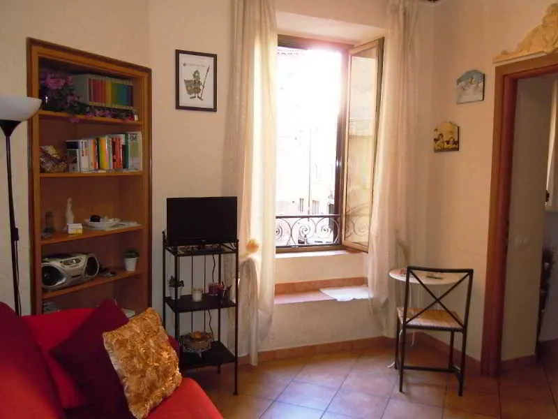 Il Grillo Ai Fori Romani 5*, Roma Itália