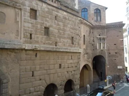 Il Grillo Ai Fori Romani 5*, Roma